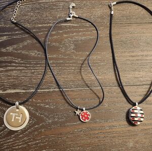Set of 3 Y2K Tommy Hilfiger necklaces